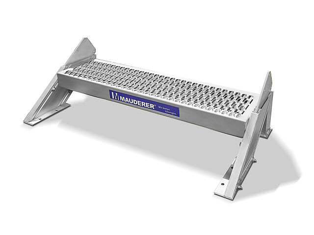 Zusatztritt (geschraubte Treppe)