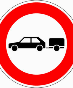 Verbot für Personenkraftwagen mit Anhänger