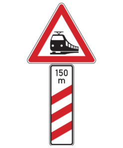 Bahnübergang mit dreistreifiger Bake (150)